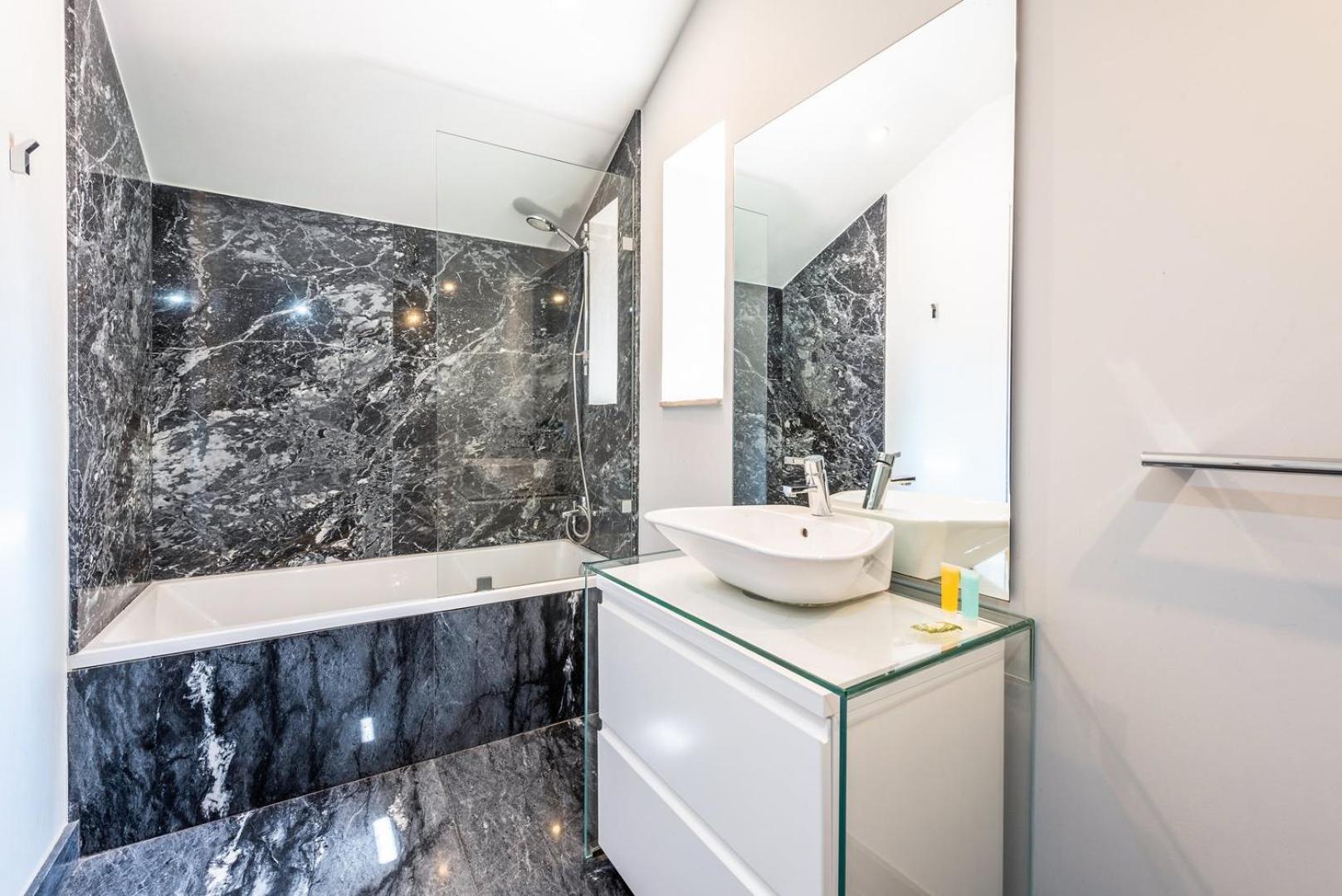 شقة Guestready - Newly Renovated Chiado Haven Lisboa المظهر الخارجي الصورة
